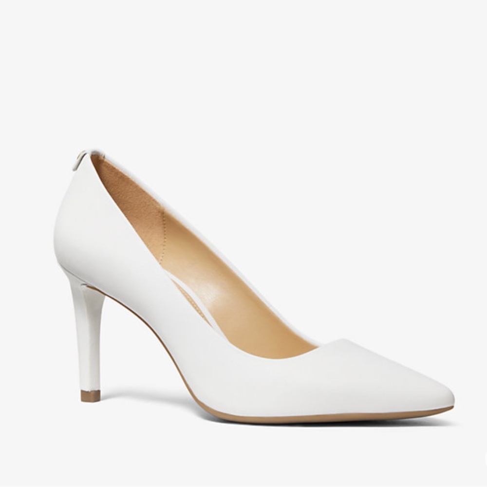Michael Kors Dorothy Flex Leather Pump in White - Picture 4 of 9